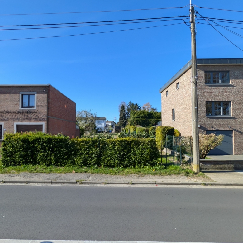 Superbe terrain à bâtir 500 m² – Orientation Sud-Ouest – Quartier calme – 99.000 €
