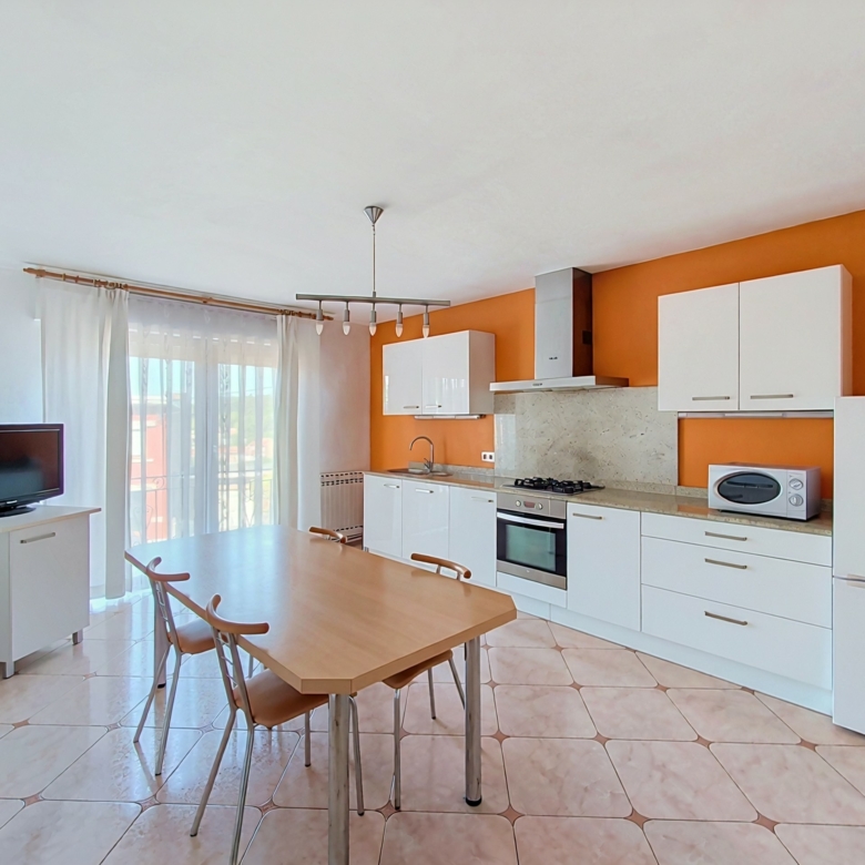 🏡 Maison 3 façades aux multiples possibilités à Ans