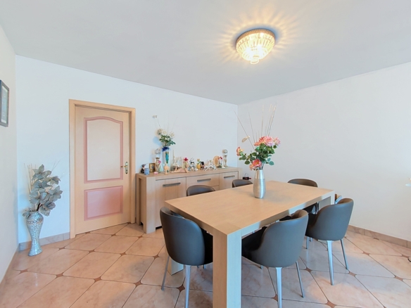 🏡 Maison 3 façades aux multiples possibilités à Ans