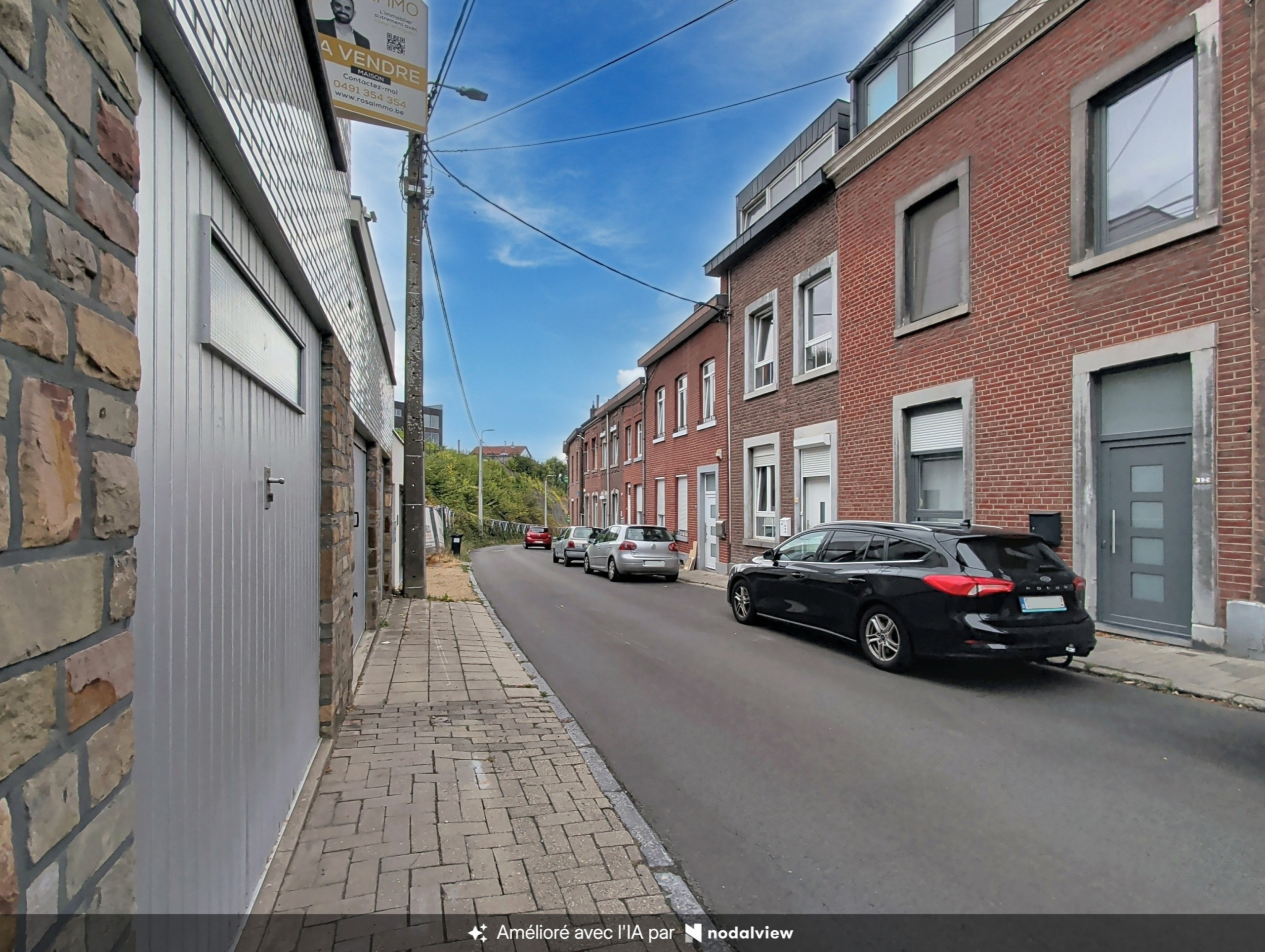 MAISON SPACIEUSE À RÉNOVER AVEC 4 GARAGES ET REVENUS LOCATIFS – FORT POTENTIEL À ANS