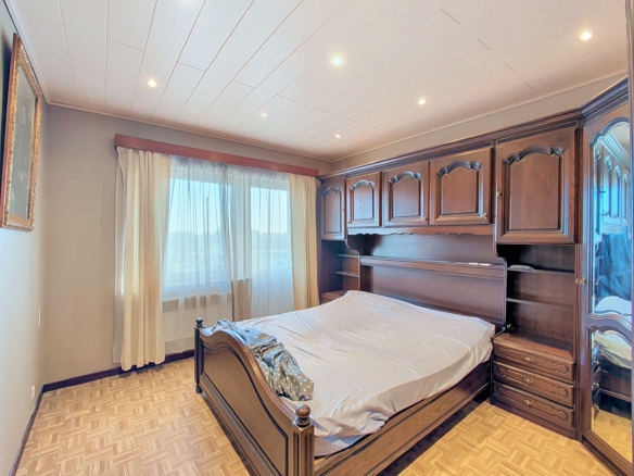 Appartement 1 chambre avec 2 balcons et 1 garage à Ans