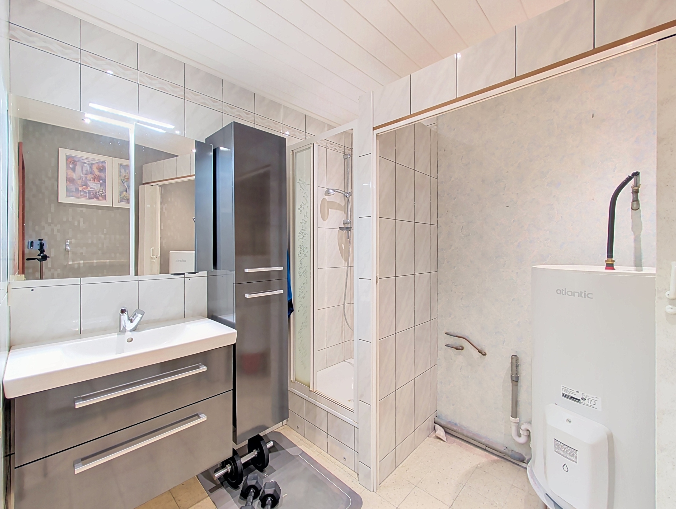 Appartement 1 chambre avec 2 balcons et 1 garage à Ans