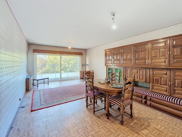 Appartement 1 chambre avec 2 balcons et 1 garage à Ans