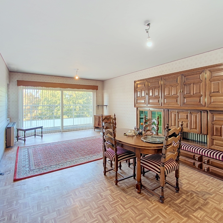 Appartement 1 chambre avec 2 balcons et 1 garage à Ans