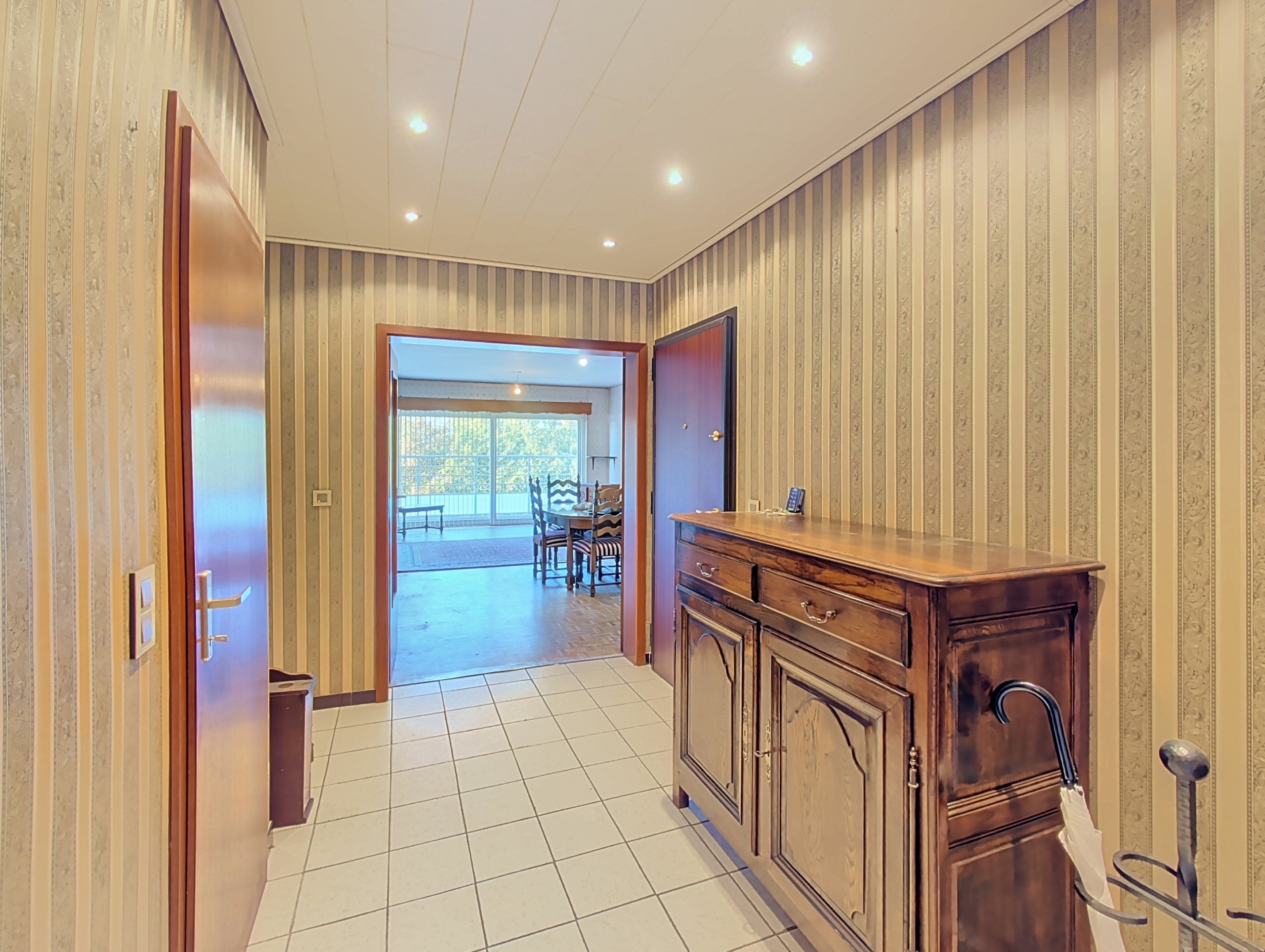 Appartement 1 chambre avec 2 balcons et 1 garage à Ans