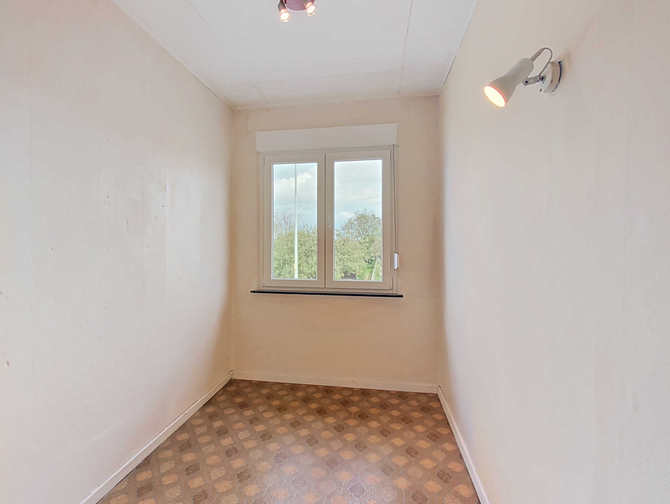 rue chaussee 95_00014 🏡 Maison 2 chambres + bureau avec garage XXL